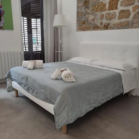 Apartament Stabile *