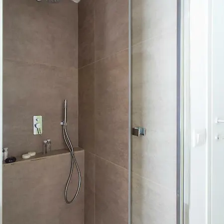 Apartament Stabile *